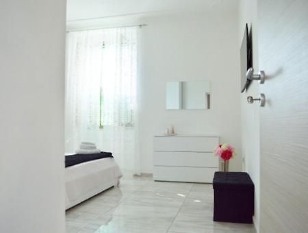 شقة La Casa Di Margi نابولي المظهر الخارجي الصورة